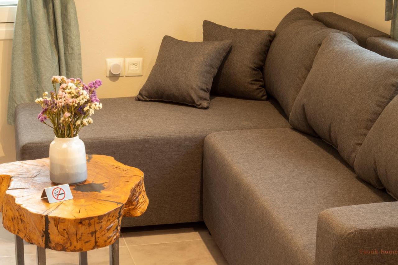 Tabak Home Sea Side Apartment Chania  ภายนอก รูปภาพ